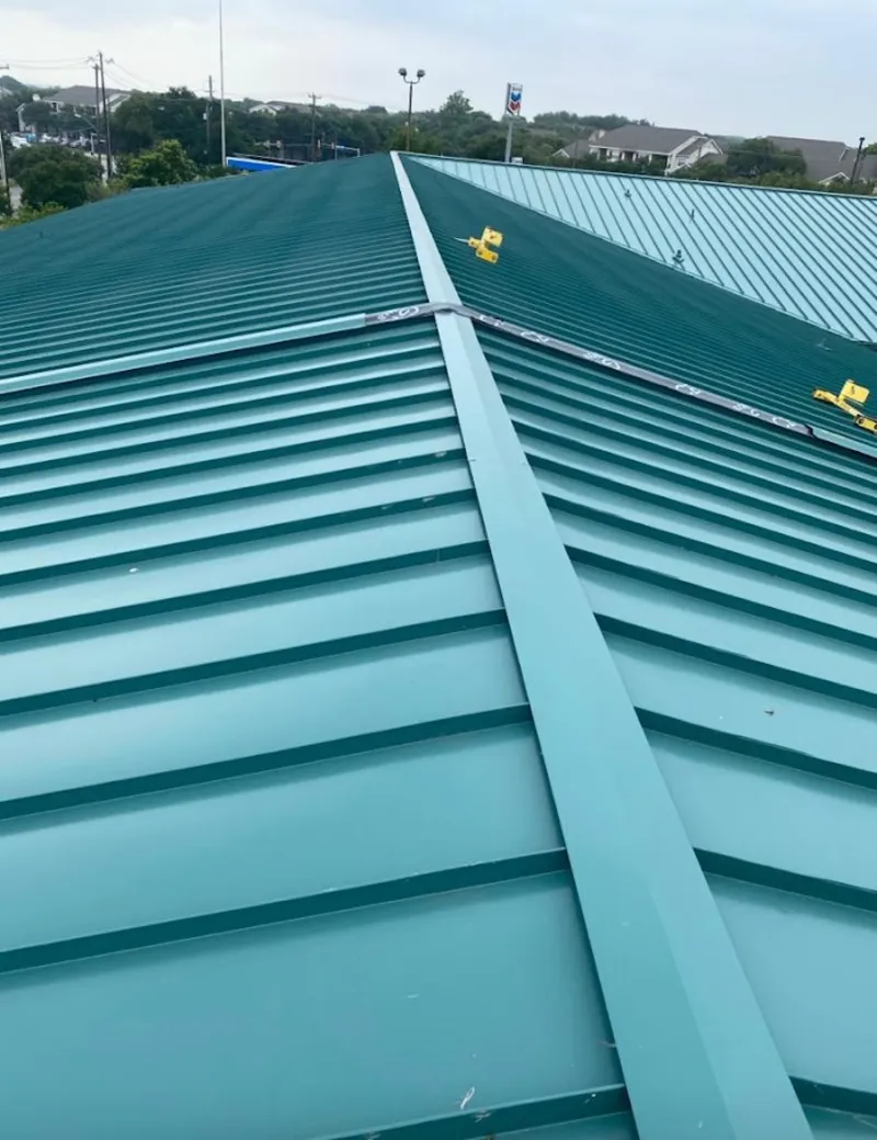 Green commercial metal roof ridge and valley for Metal Roof Repair in Palm Springs